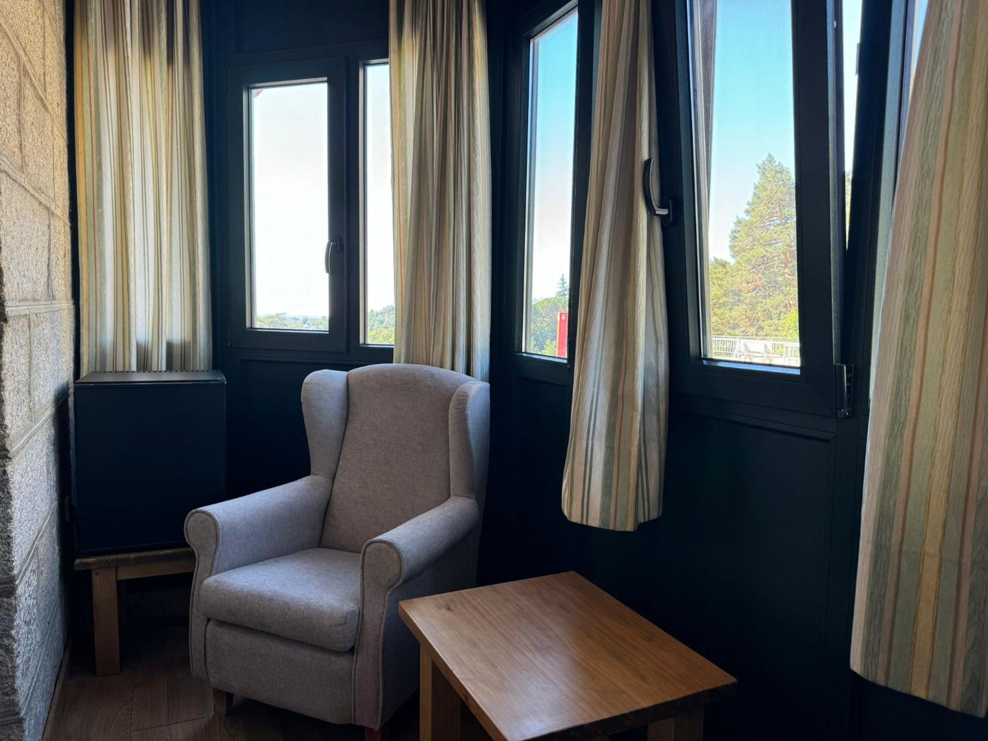 Hostal Aribel Longinos Серседілья Екстер'єр фото