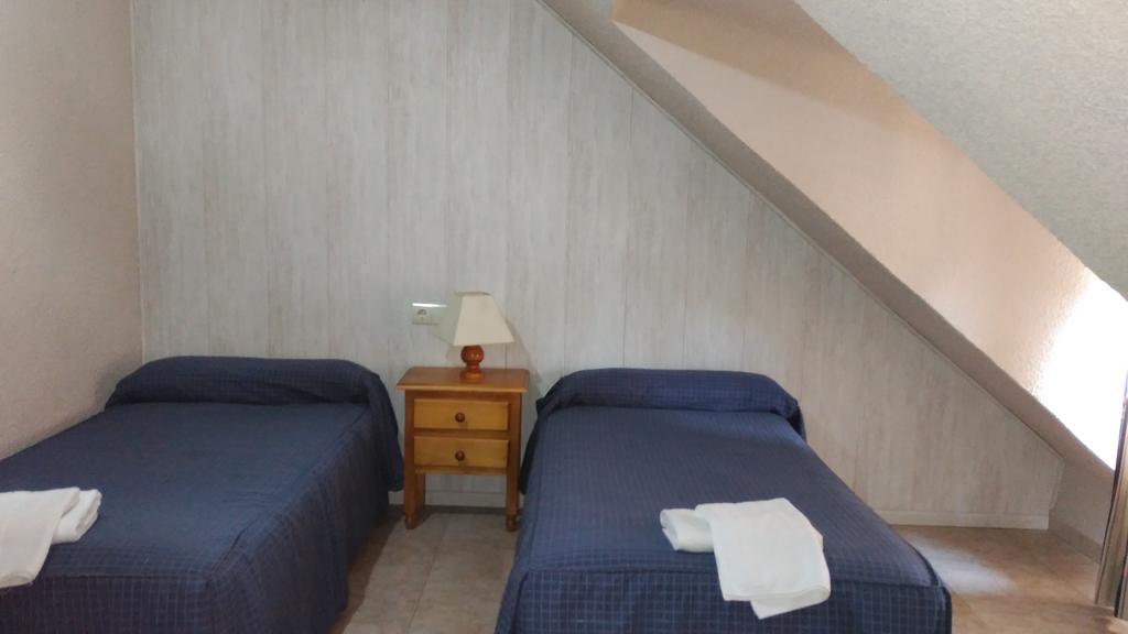 Hostal Aribel Longinos Серседілья Екстер'єр фото