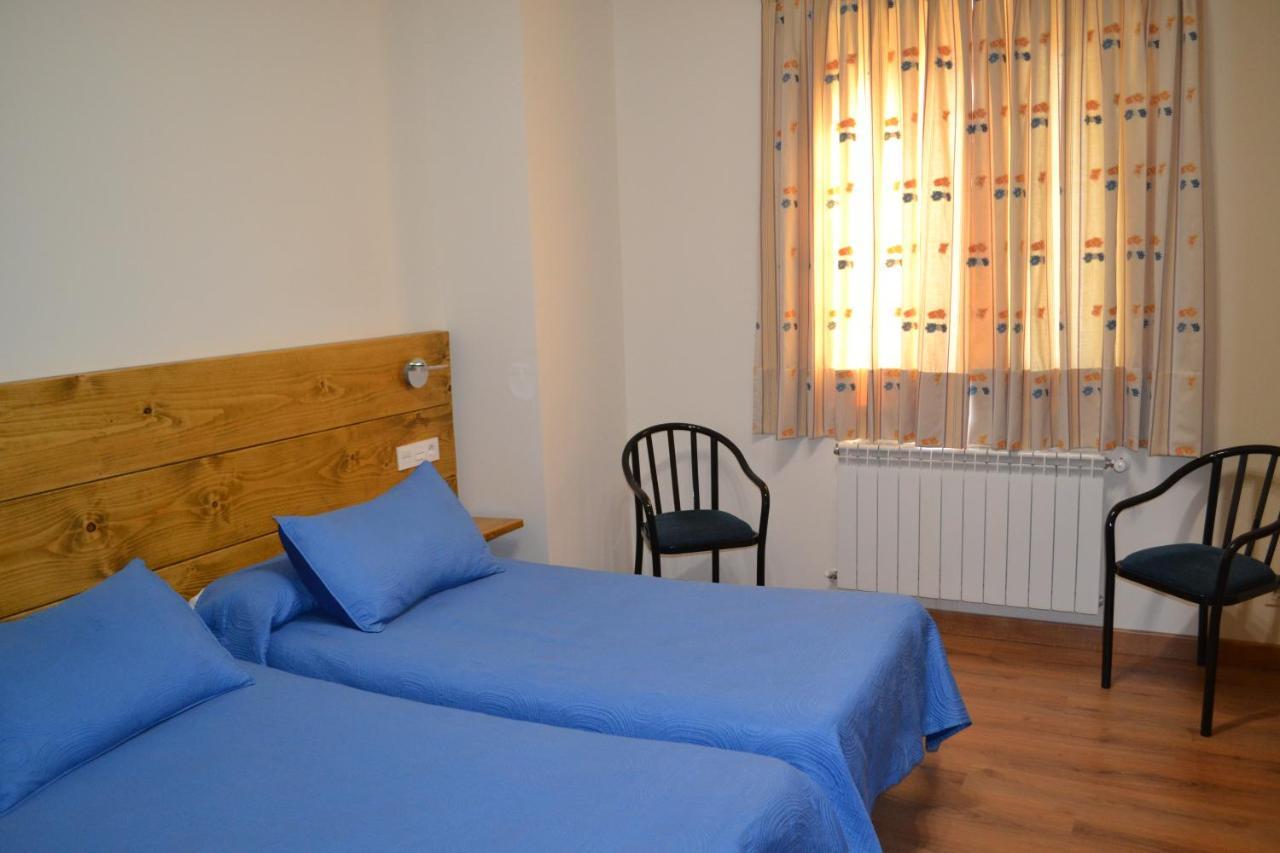 Hostal Aribel Longinos Серседілья Екстер'єр фото