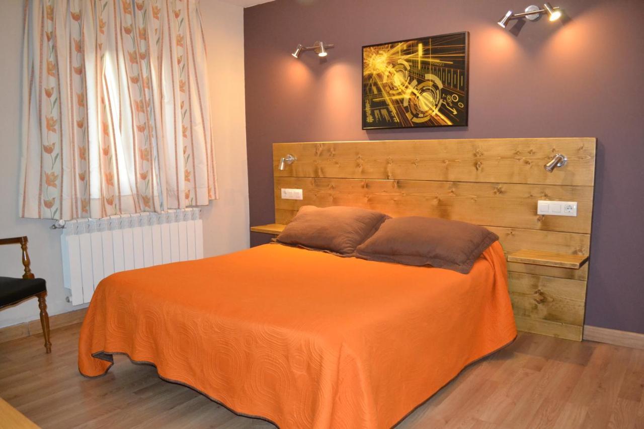 Hostal Aribel Longinos Серседілья Екстер'єр фото