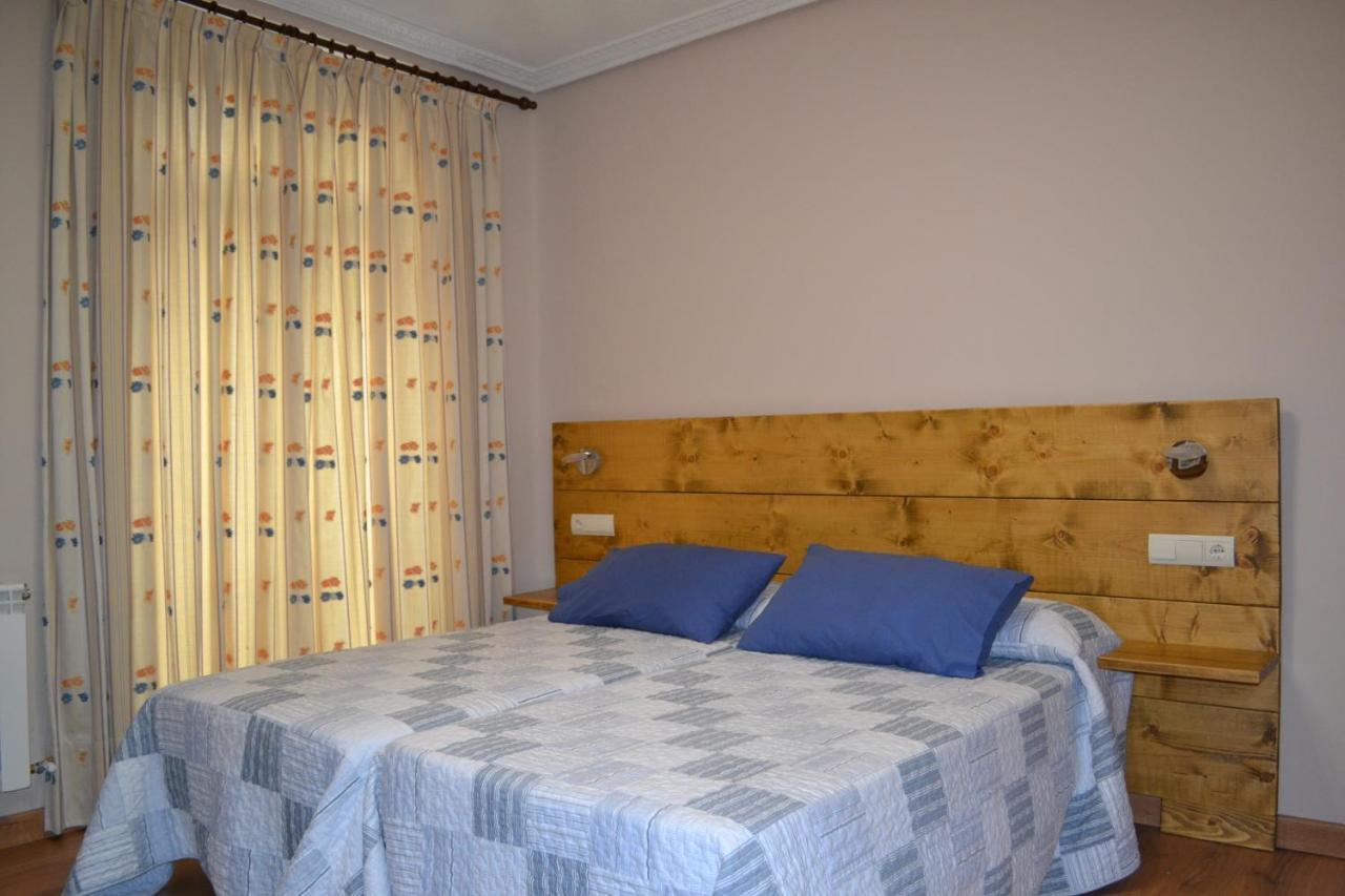 Hostal Aribel Longinos Серседілья Екстер'єр фото